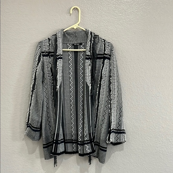 NIC + ZOE Black White Aztec Knit Fringe Open Front Cardigan  Sz L  Corp Core - Picture 1 of 8